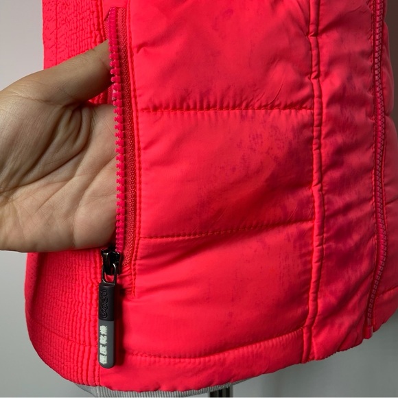 Superdry The Original Fuji Jacket Women's Pink Red Hooded Vest Size Small - Picture 13 of 16
